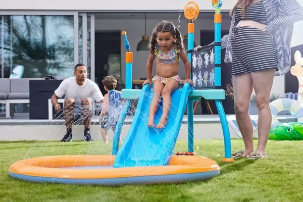 Plum Outdoor Play Bundle - Water Park Splash Station & Playcentre
