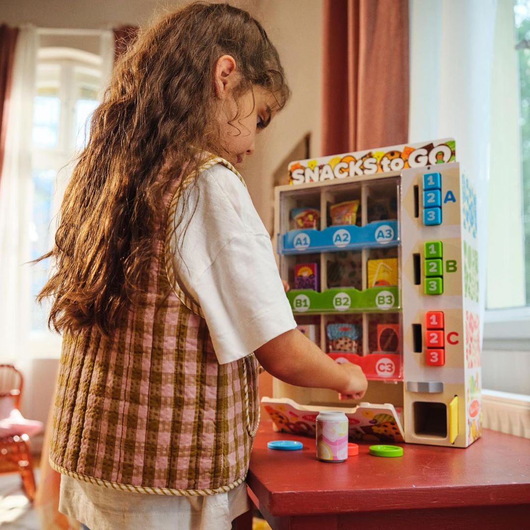 Melissa & Doug Sort-Stock-Select Wooden Vending Machine