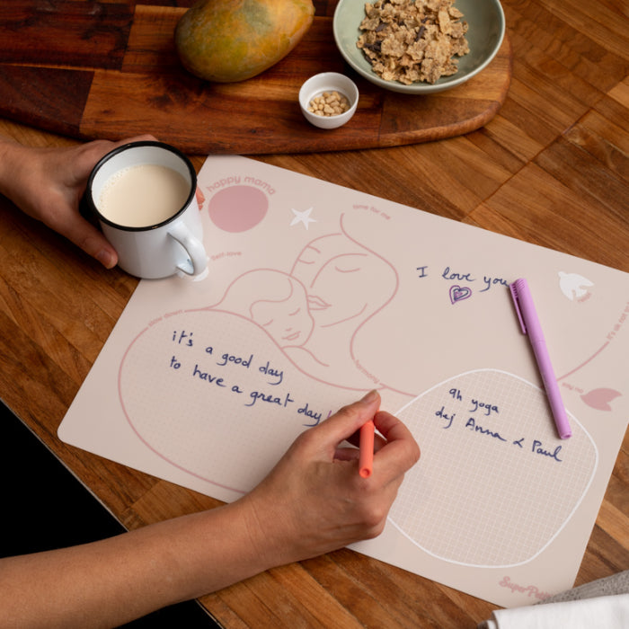 Coloring PlaceMat + 5 Erasable Markers - MUM