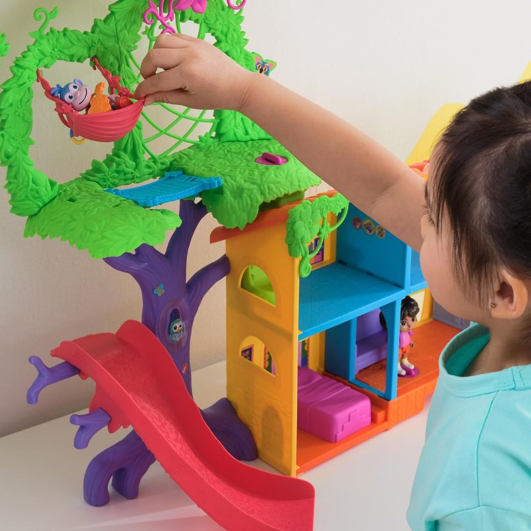 Spin Master Dora Explore & Play Rainforest Casita Playset