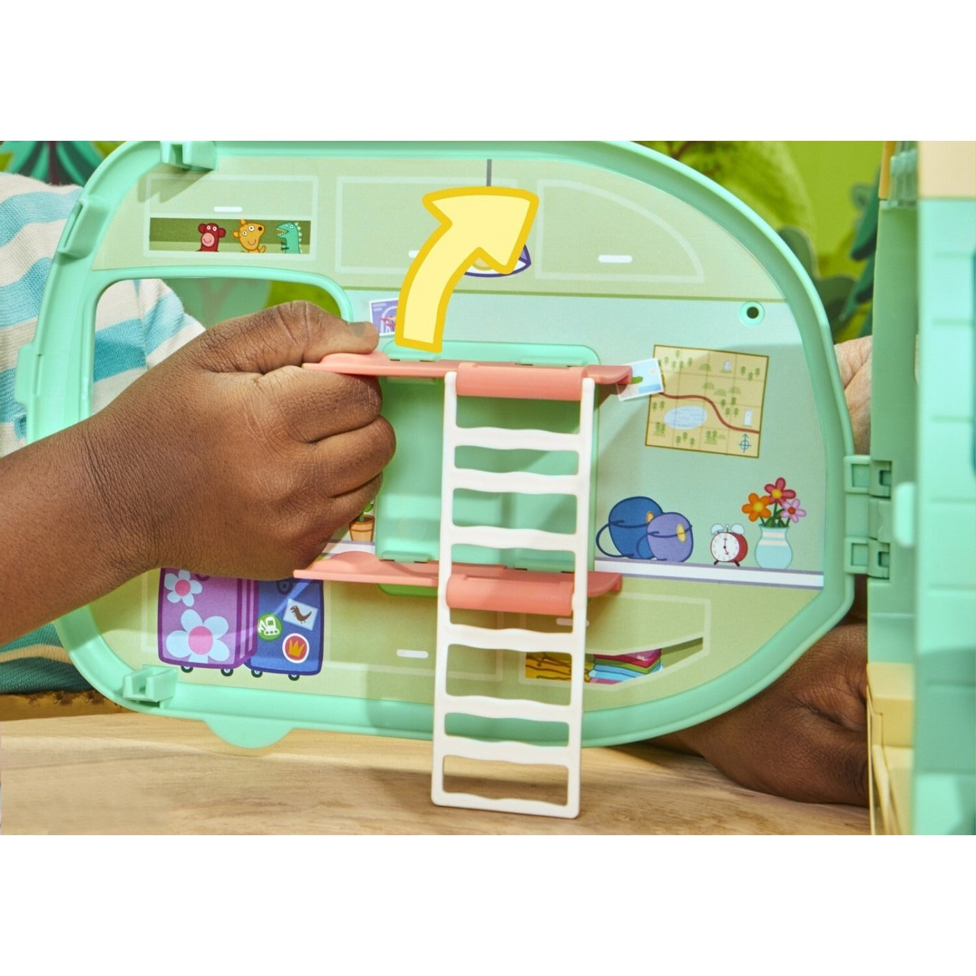 Hasbro Peppa Pig Caravan