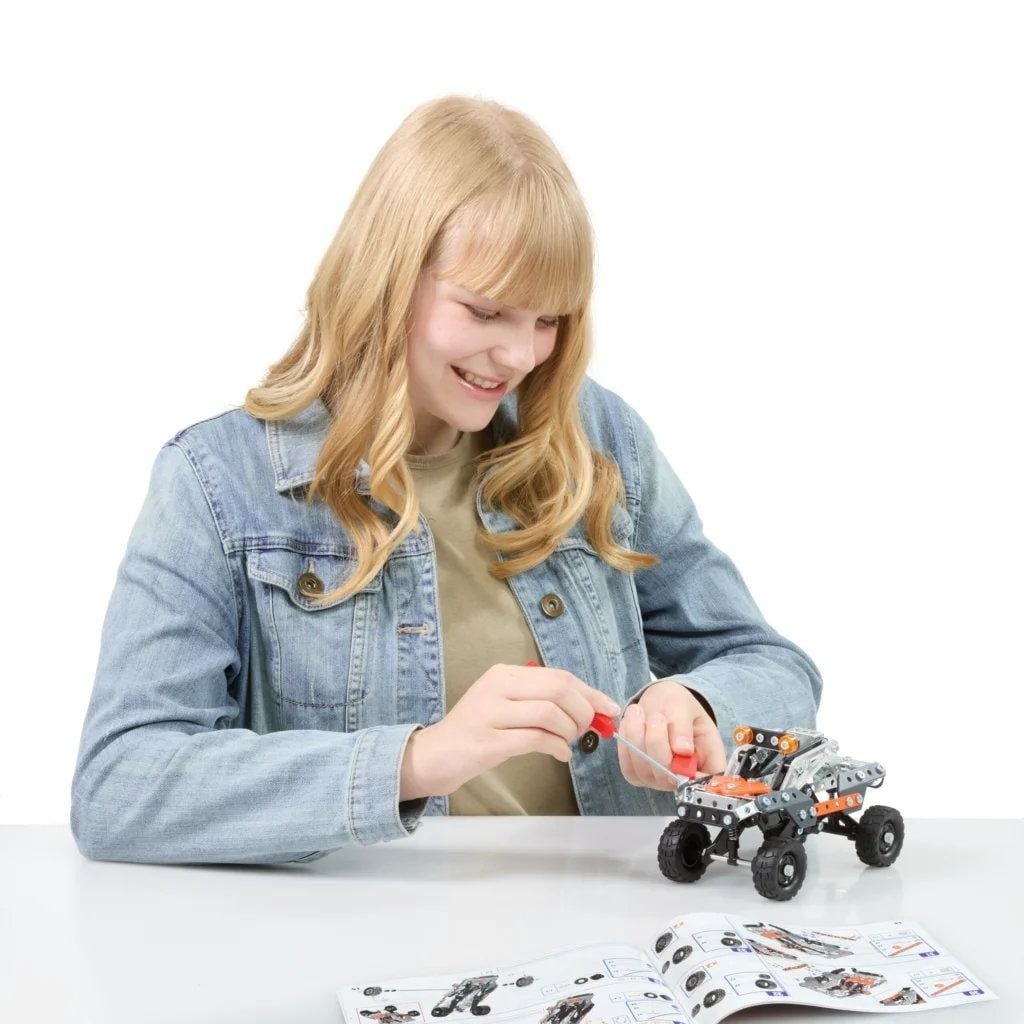 Meccano Masters 10-in-1 Race Truck