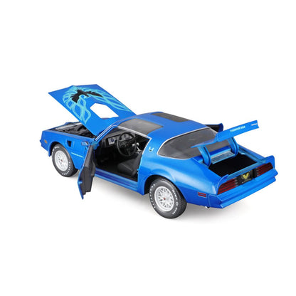 Maisto 1:18 scale Pontiac Firebird Trans Am from 1978 Blue