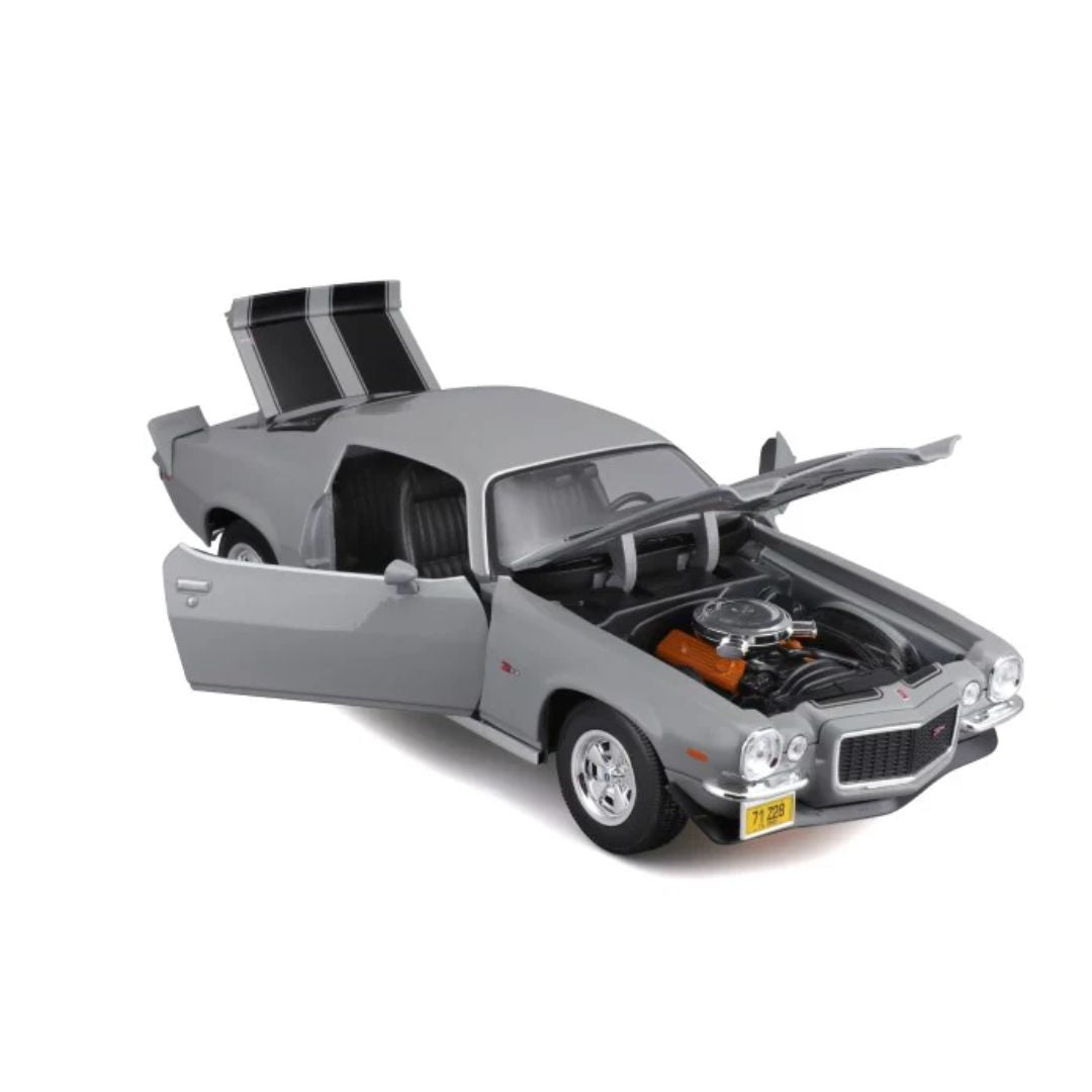 Maisto 1:18 scale 1971 Chevrolet Camaro in gray – JouéClub