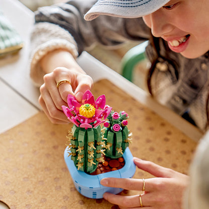 Lego Botanicals Flowering Cactus  - 482 Pcs