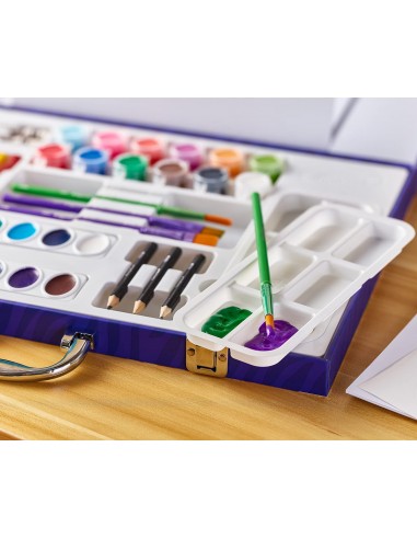 Crayola's Dual-Sided Paint & Create Easel Set