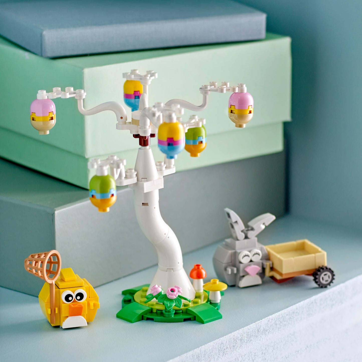 Lego Easter Bunny and Chick Egg Hunt - 140 Pcs