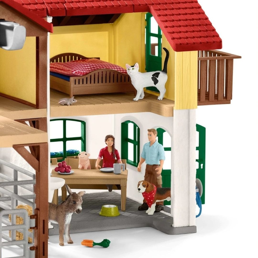 Schleich Farm with Stable and Animals