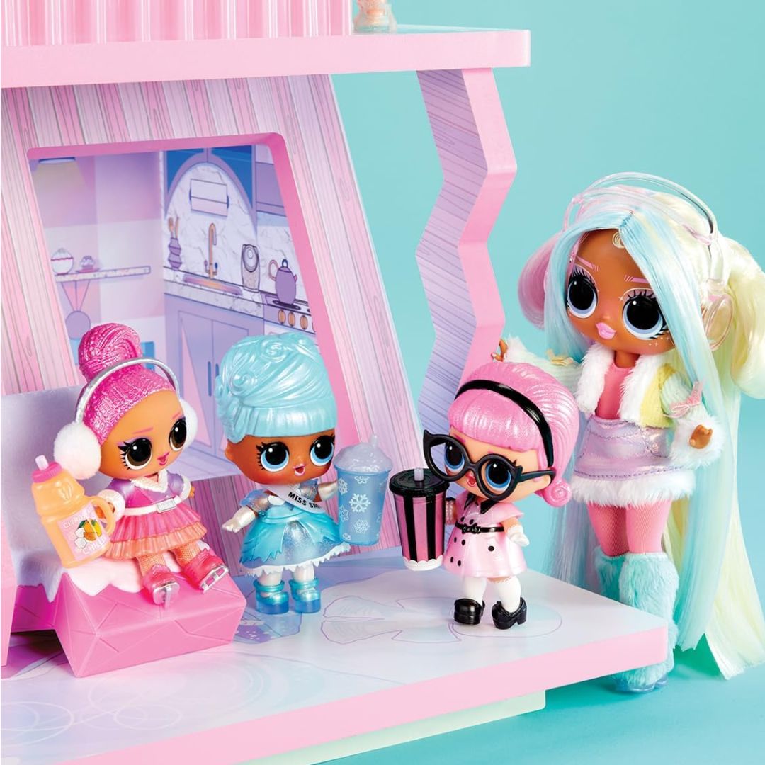 MGA L.O.L. Surprise! Winter Snow Chalet