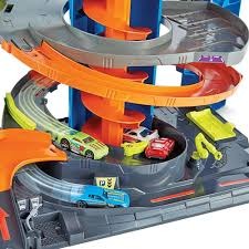 Mattel Hot Wheels City Mega Garage