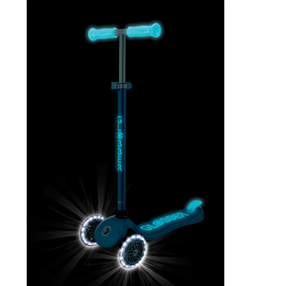 Globber Primo Plus GLOW Lights 3 wheel scooter - for kids 3y+