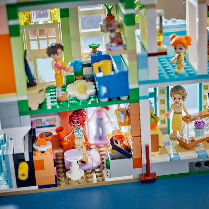 Lego Friends Heartlake City Residential and Shopping Street Set