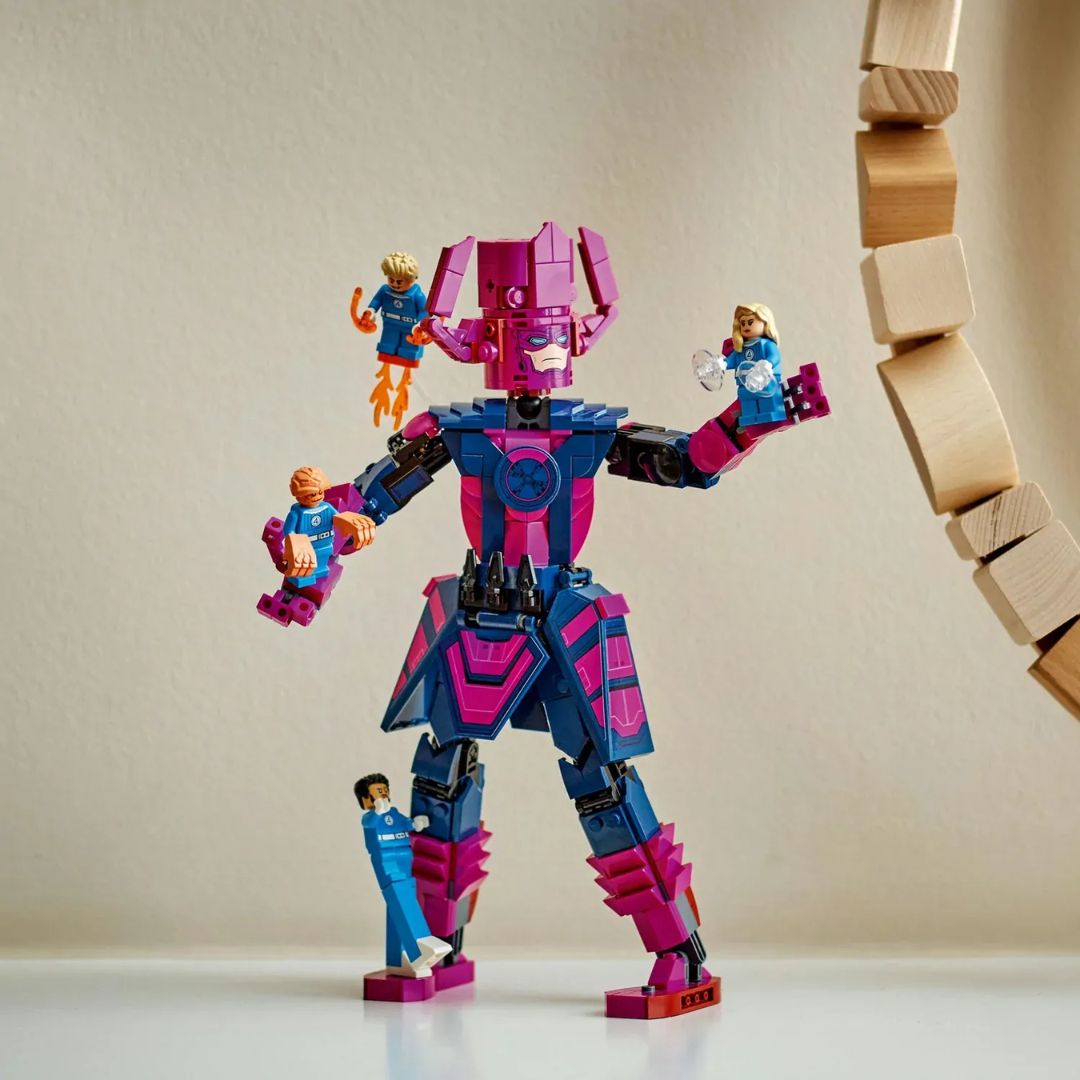 Lego Marvel Fantastic Four vs. Galactus Construction Figure