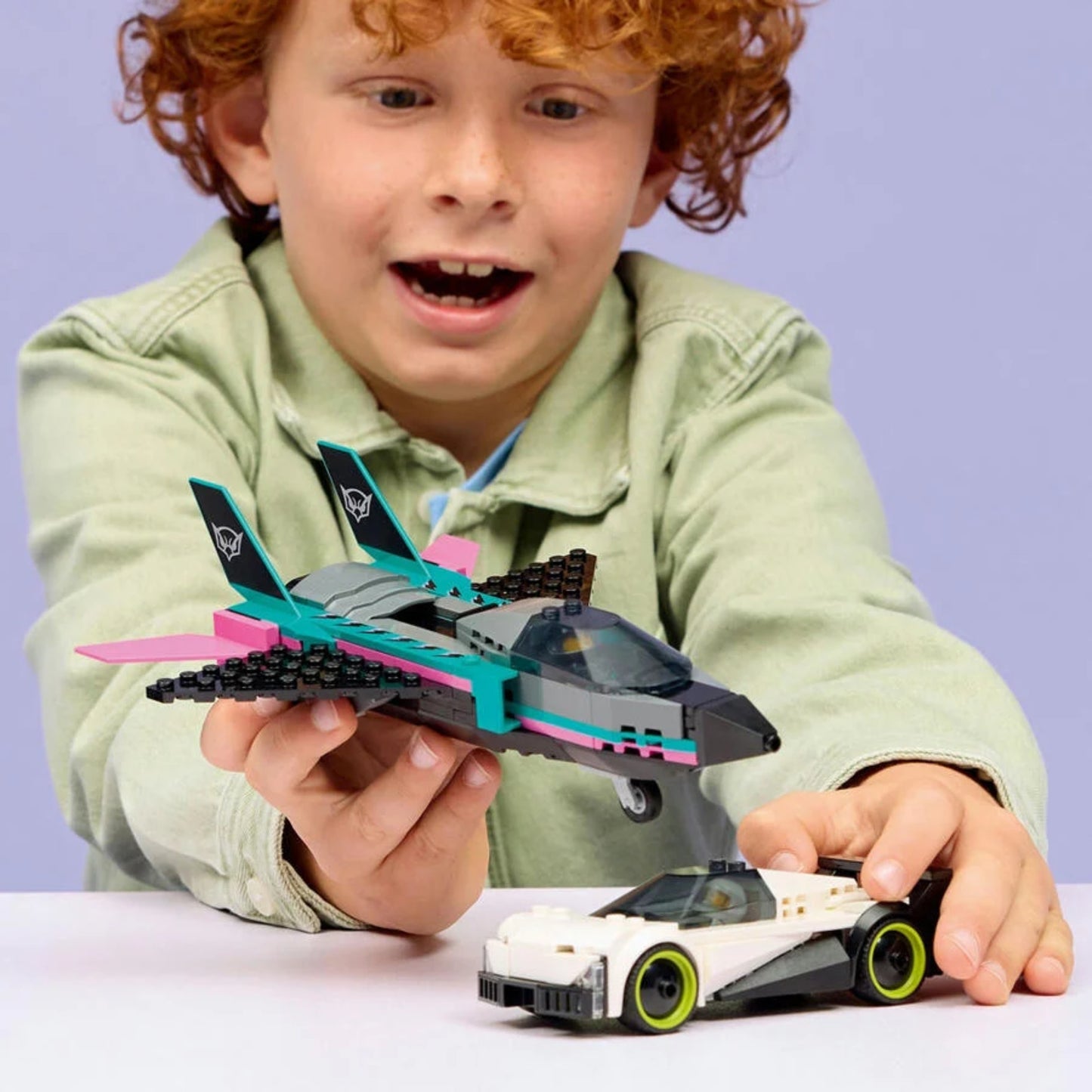 Lego City Jet Vs. Car - 259 Pcs