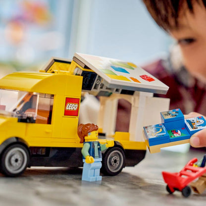 Lego City The Lego Van - 276 Pcs