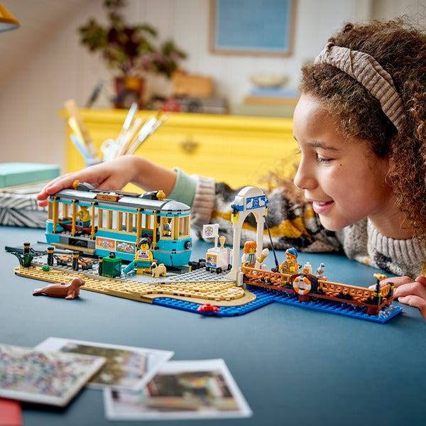 LEGO City Classic Beach Tram