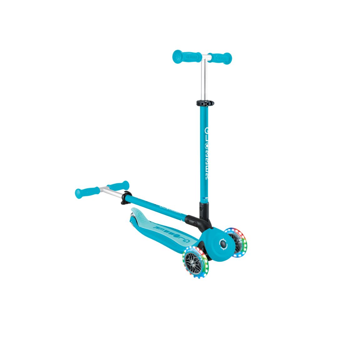 Globber Go Up Active Lights 360 Blue scooter