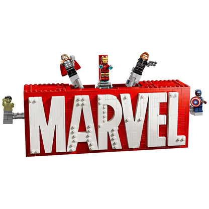 Lego Marvel Logo & Minifigures