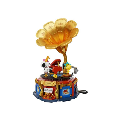 Pantasy Snoopy’s Phonograph