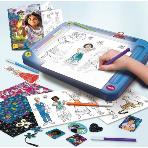 Encanto Drawing School With Lighting