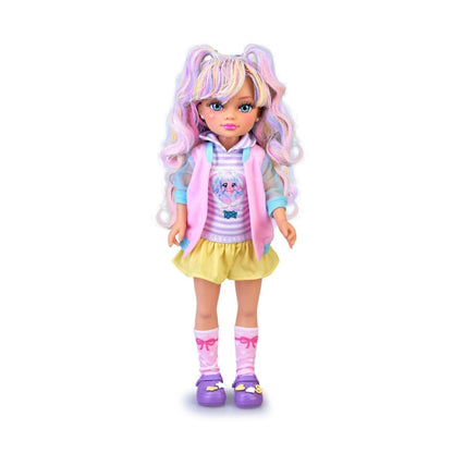 Nancy Charms In Style