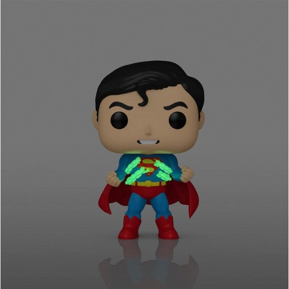 Funko Pop! DC Comics – Superman (Glow in the Dark)