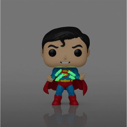 Funko Pop! DC Comics – Superman (Glow in the Dark)