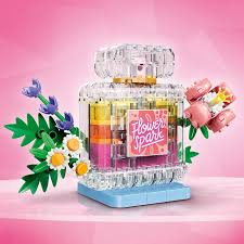 LEGO Creator 3-in-1 Floral Decor