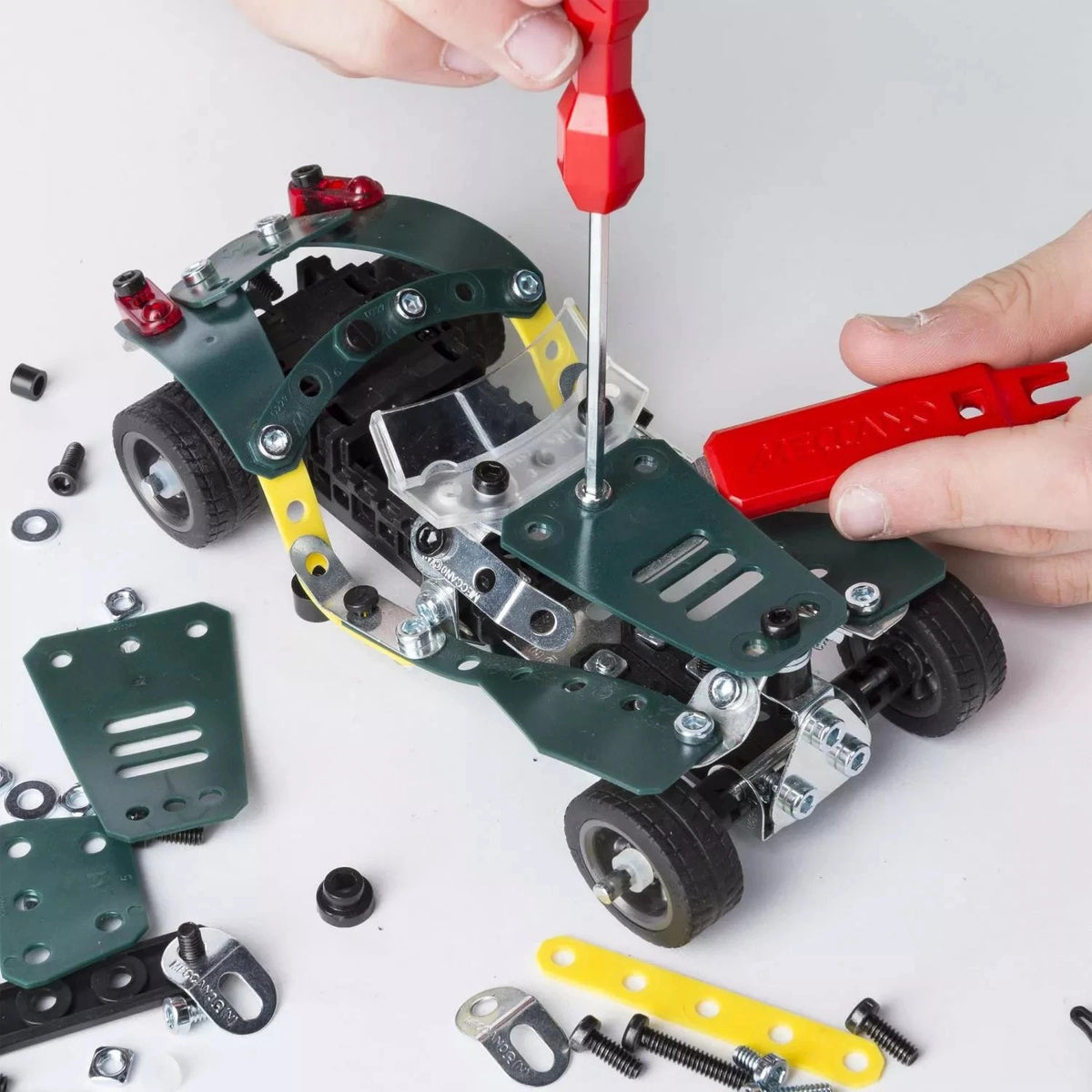 Meccano 5-in-1 Roadster Pull Back Car